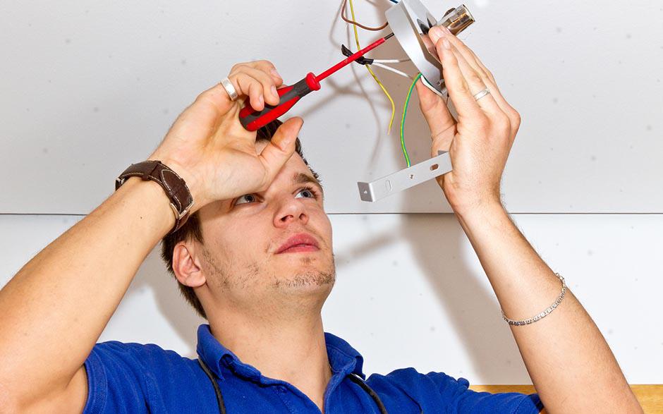 électricien dans le bâtiment Bois-d'Arcy